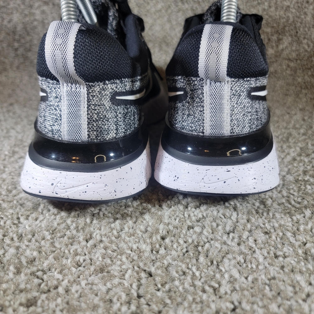 nike infinity react oreo